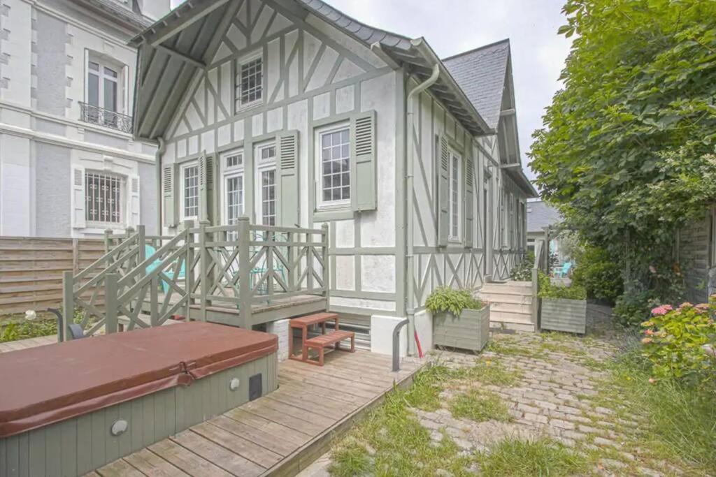 Maison Ensoleillee Centre De Довил Екстериор снимка